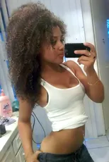 ebony nude selfie