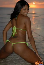 sexy black girl bikini
